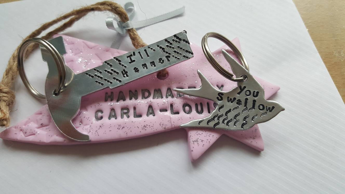 Hammer and swallow, Couple keyrings